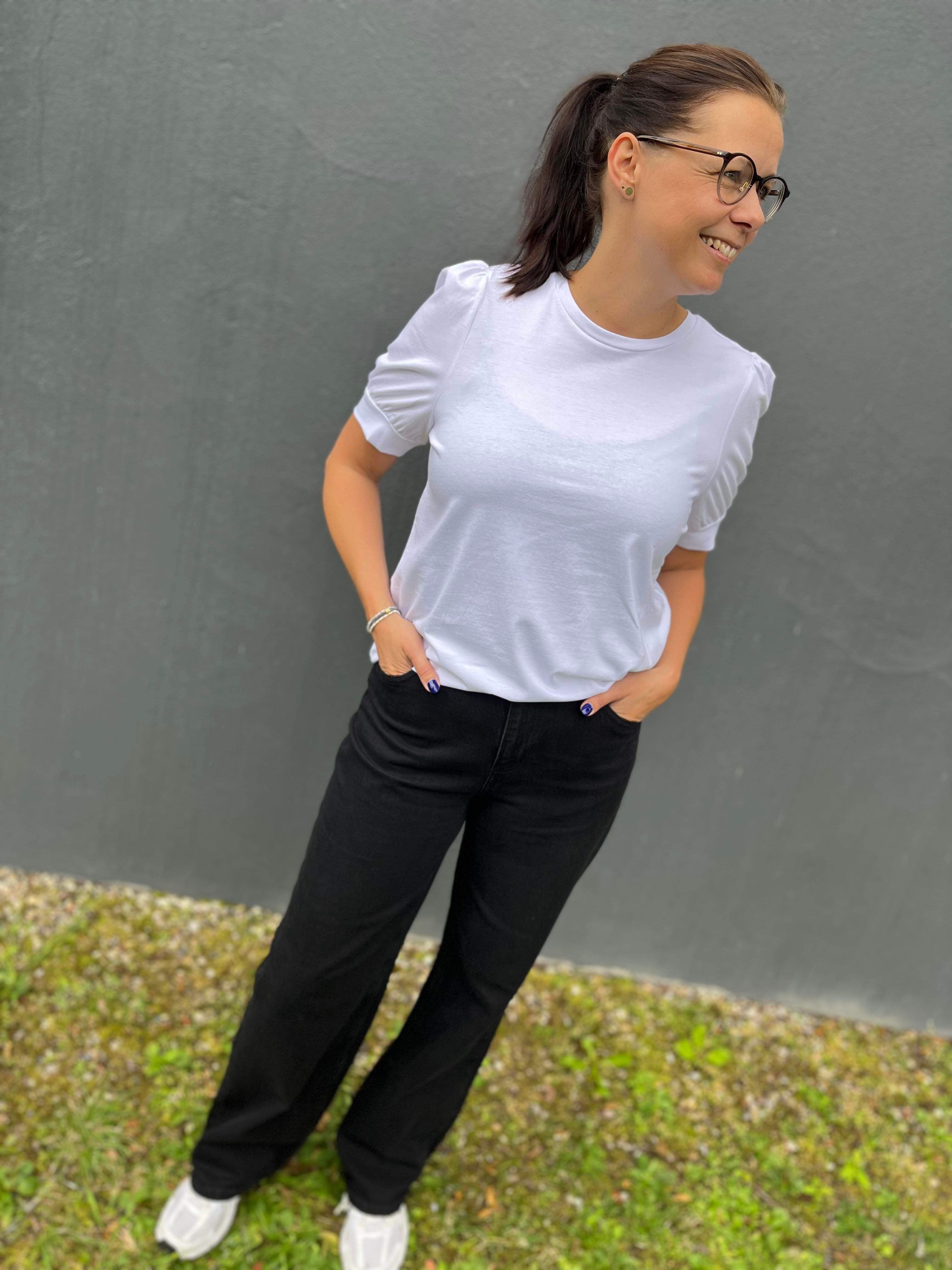 VMTESSA wide jeans - Black